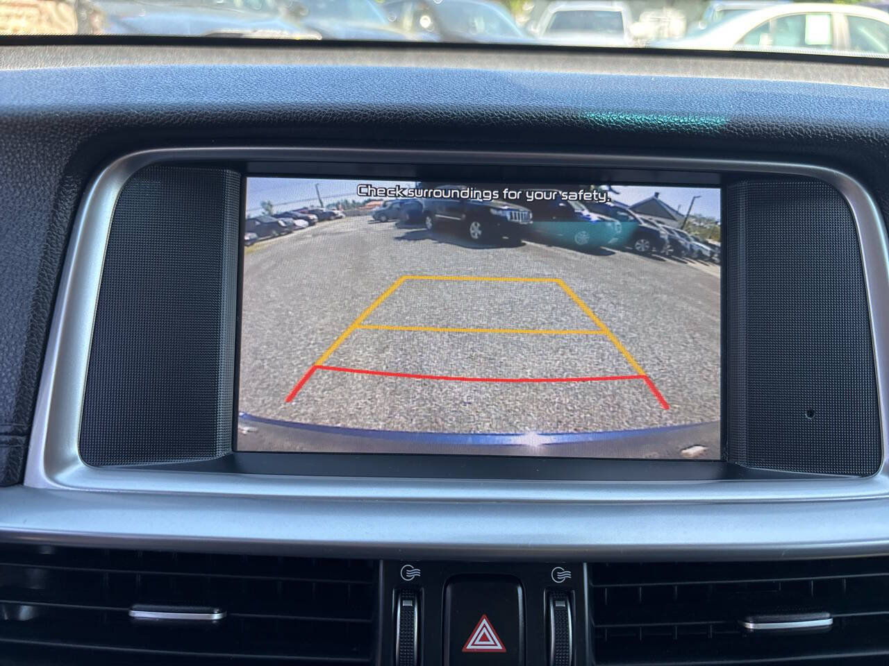 Used 2019 Kia Optima LX FWD image 17