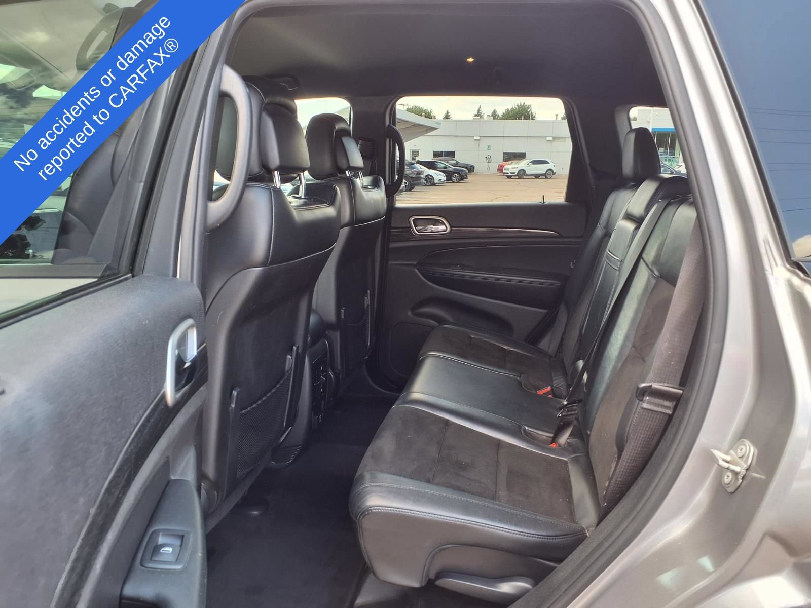 Used 2019 Jeep Grand Cherokee Altitude AWD/4WD image 11