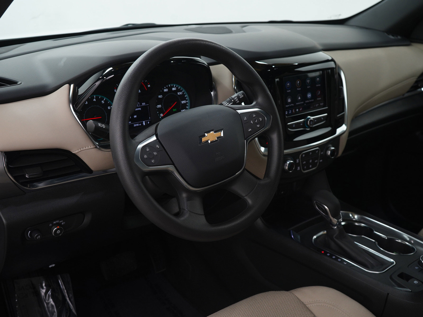 Used 2023 Chevrolet Traverse LS w/ Safety Package image 23