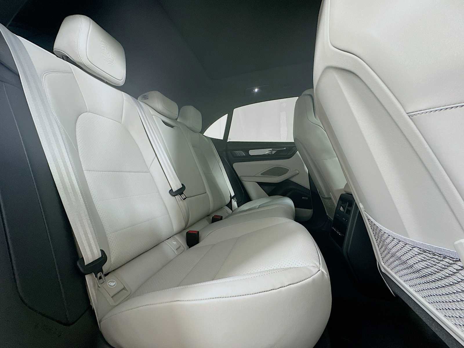 New 2026 Porsche Macan Electric image 29