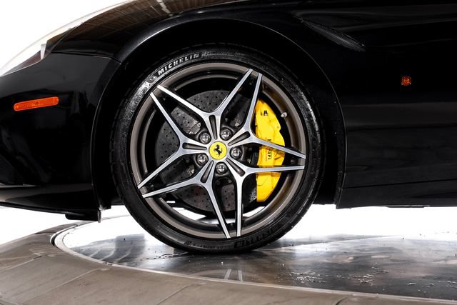 Certified 2016 Ferrari California T RWD image 17