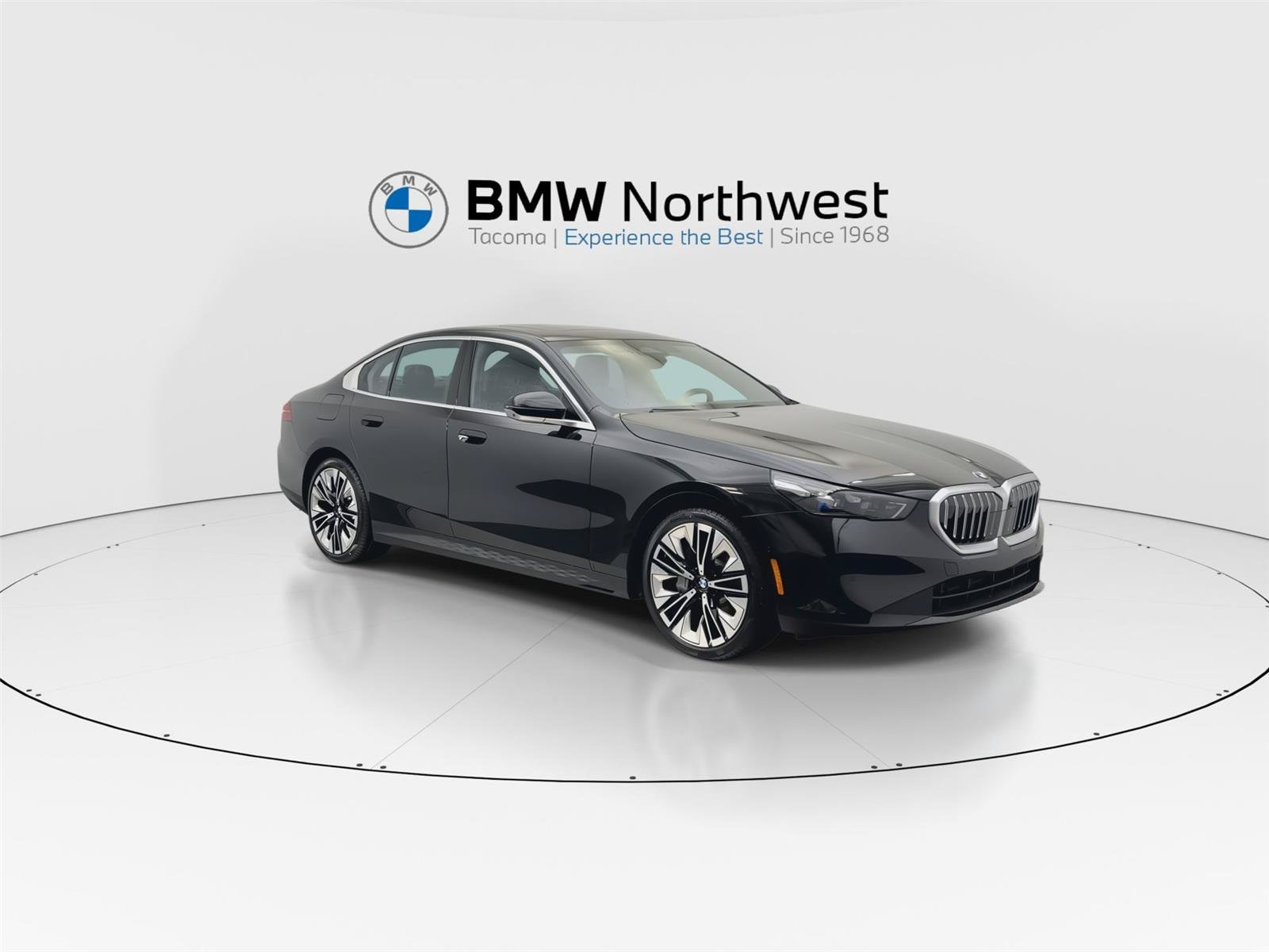 New 2026 BMW 540i xDrive w/ Premium Package AWD/4WD image 6