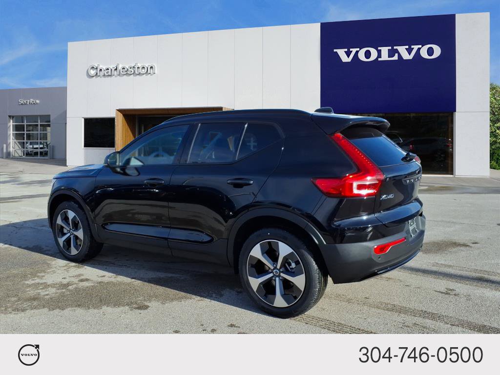 Certified 2026 Volvo XC40 B5 Core w/ Climate Package AWD/4WD image 5