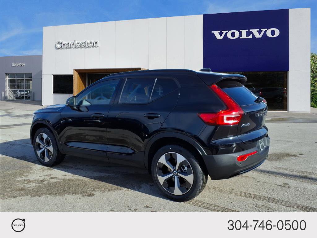 Certified 2026 Volvo XC40 B5 Core w/ Climate Package image 5