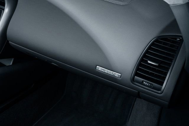 Used 2008 Audi R8 V8 image 18