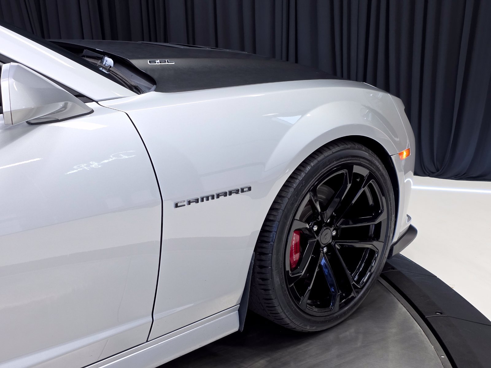 Used 2015 Chevrolet Camaro SS w/ SS Performance Package RWD image 4