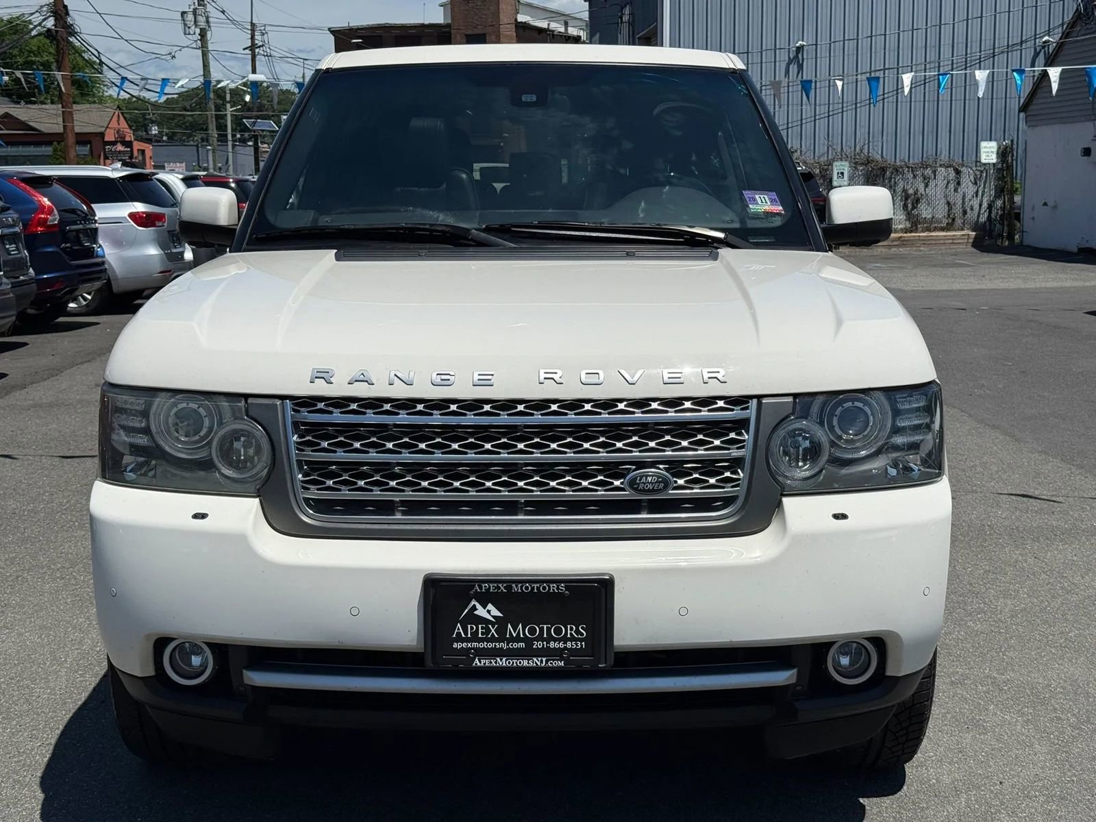 Used 2010 Land Rover Range Rover Supercharged AWD/4WD image 2