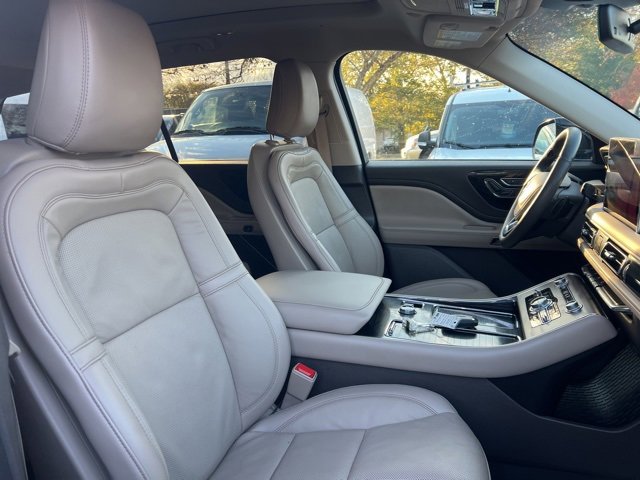 Used 2024 Lincoln Aviator Reserve w/ Elements Package Plus image 12