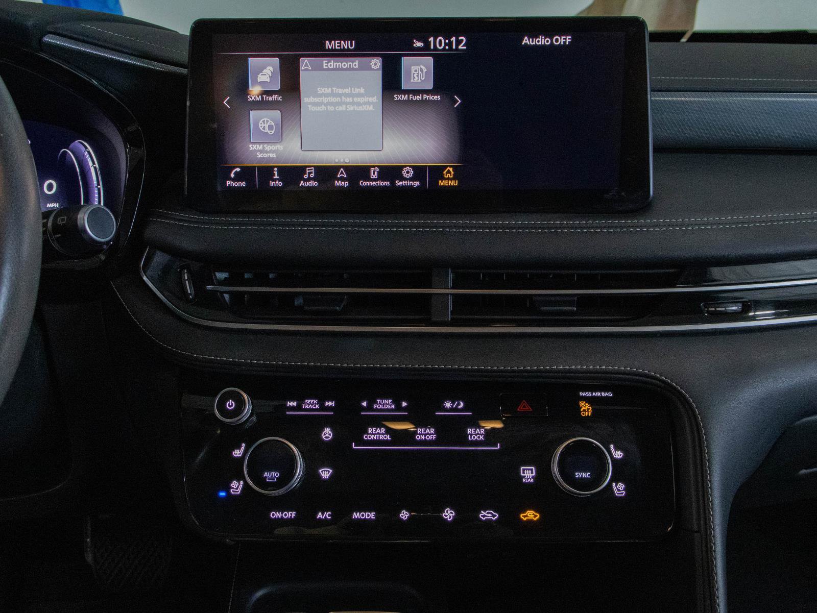 Used 2023 INFINITI QX60 Luxe w/ Performance Audio Package AWD/4WD image 4
