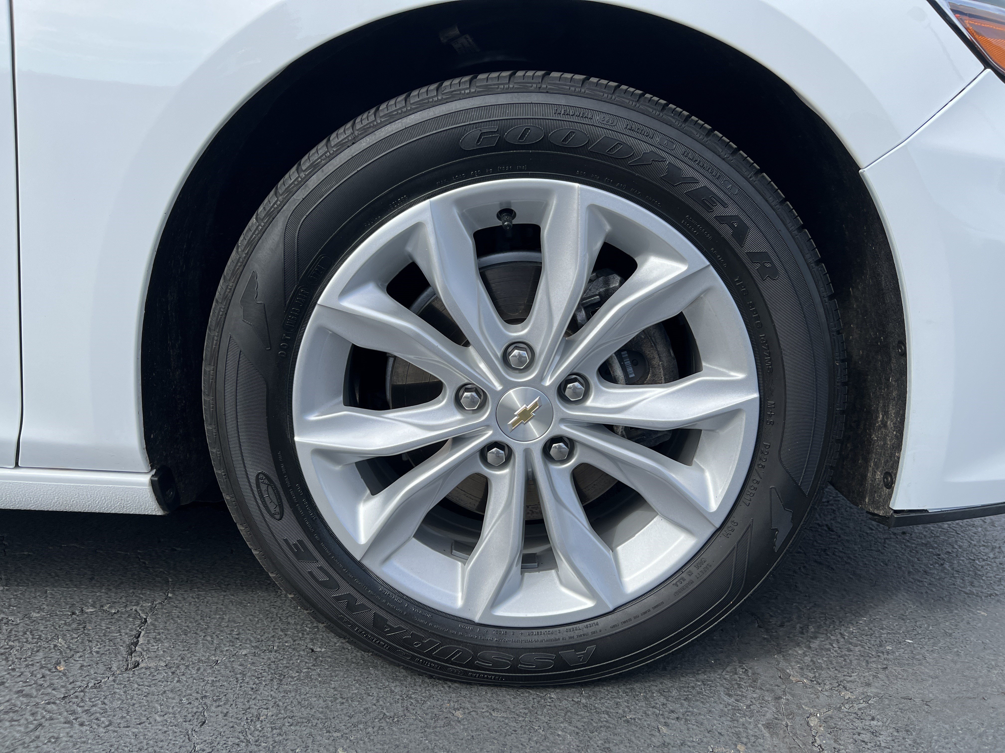 Used 2025 Chevrolet Malibu LT FWD image 10