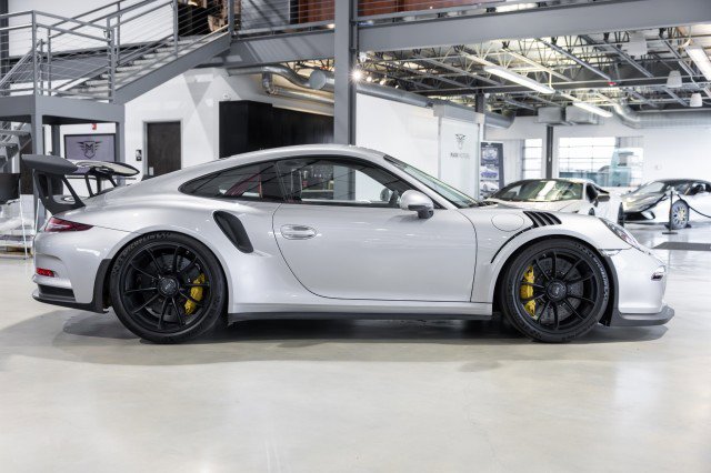 Used 2016 Porsche 911 GT3 RS image 8