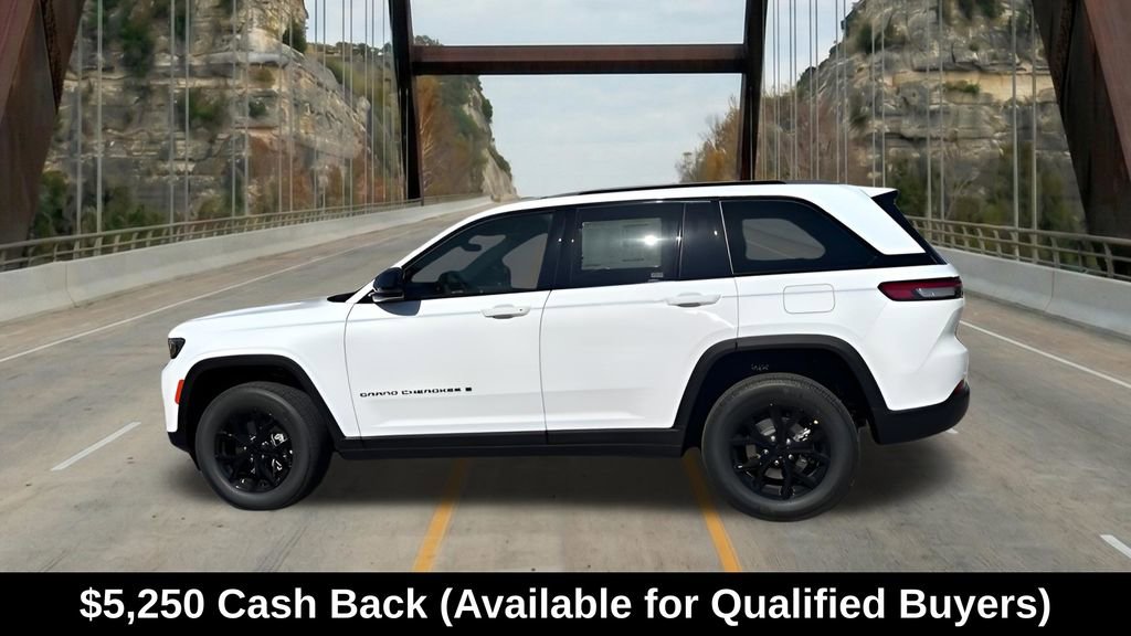 New 2025 Jeep Grand Cherokee Altitude RWD image 5