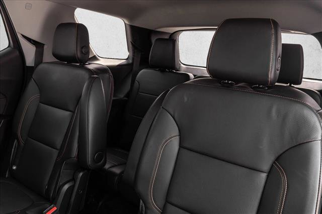 Used 2018 Chevrolet Traverse Premier image 25