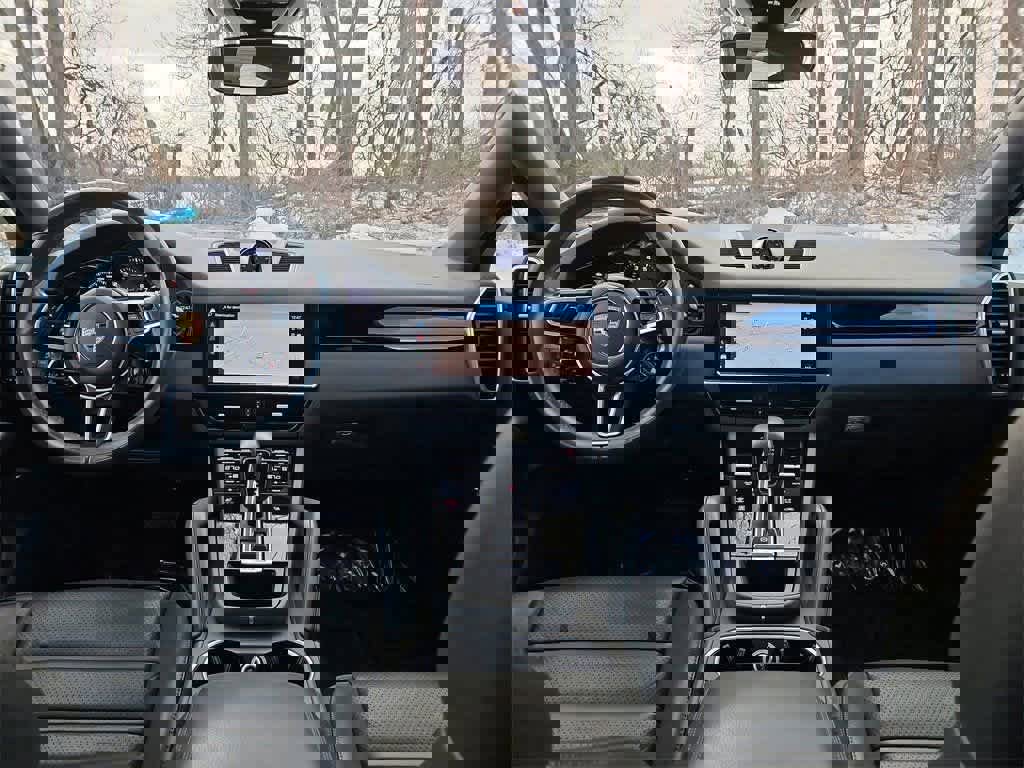 Certified 2022 Porsche Cayenne image 12