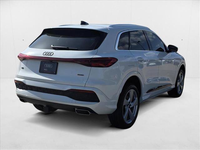 New 2025 Audi Q5 Premium Plus w/ Premium Plus AWD/4WD image 5
