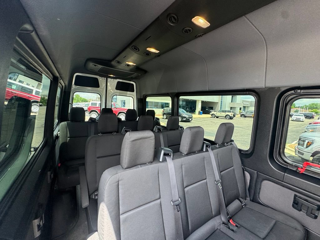 Used 2025 Mercedes-Benz Sprinter 2500 image 12