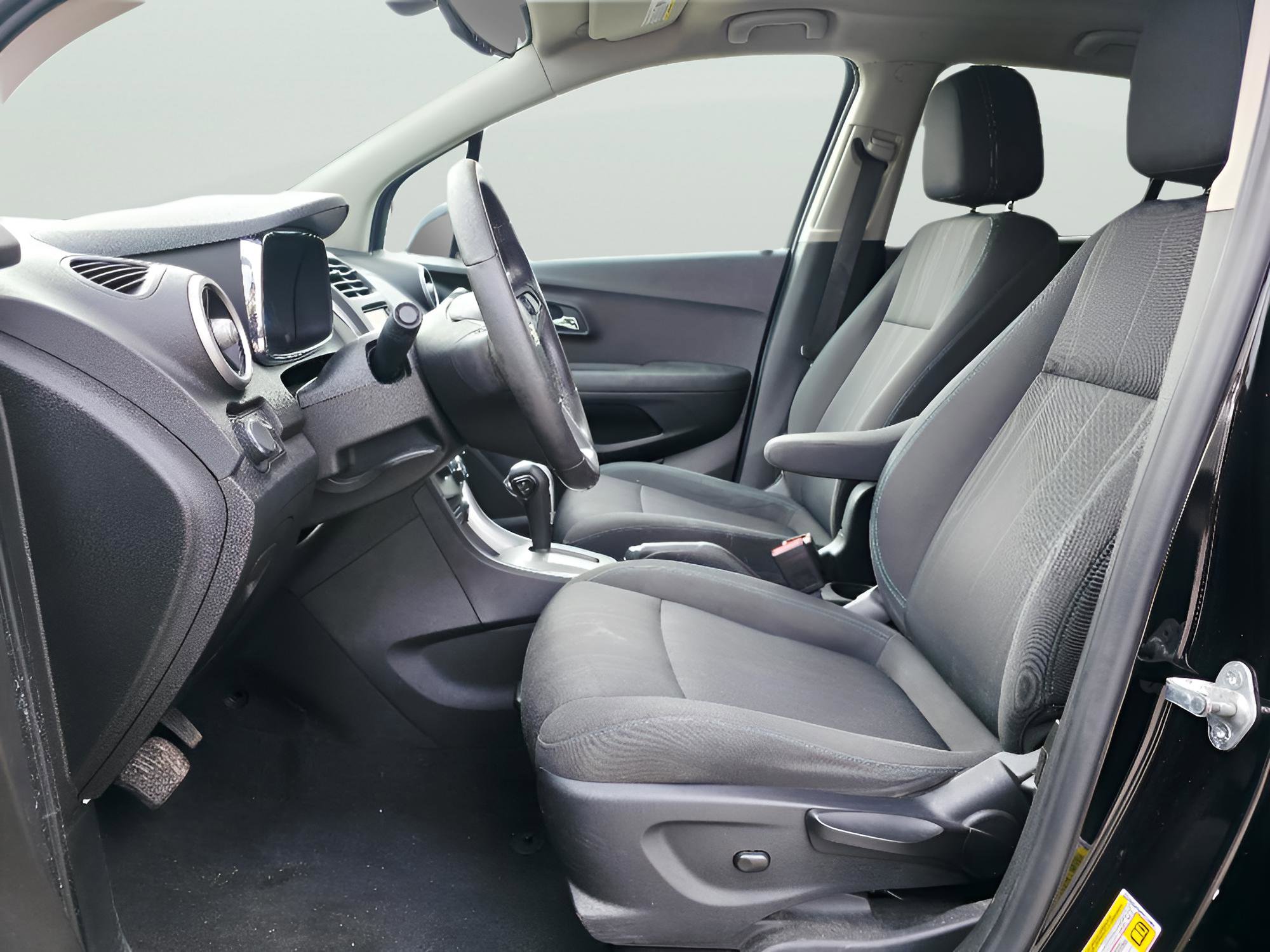 Used 2016 Chevrolet Trax LT image 8