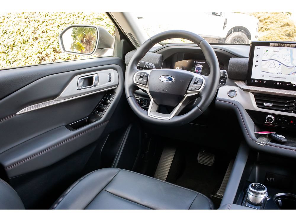Used 2026 Ford Explorer Active w/ Active Comfort Package AWD/4WD image 14