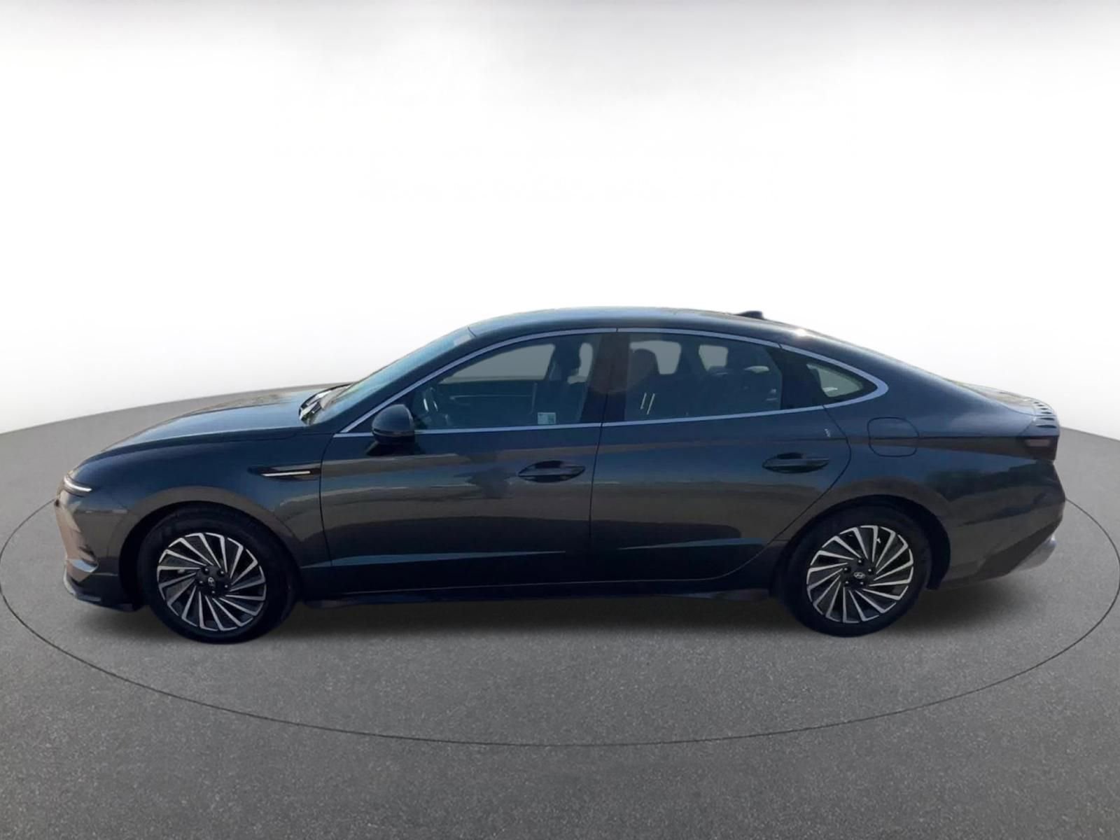 Used 2025 Hyundai Sonata SEL image 9