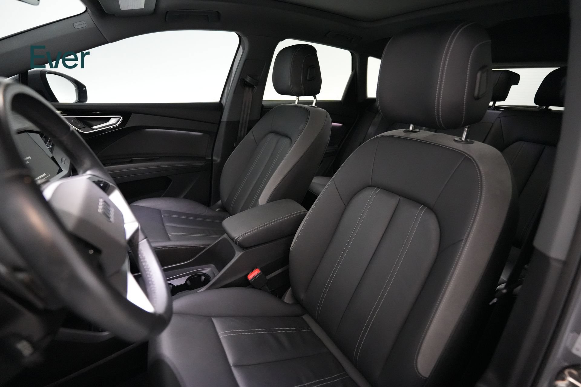 Used 2023 Audi Q4 e-tron Prestige w/ Black Optic Package AWD/4WD image 4