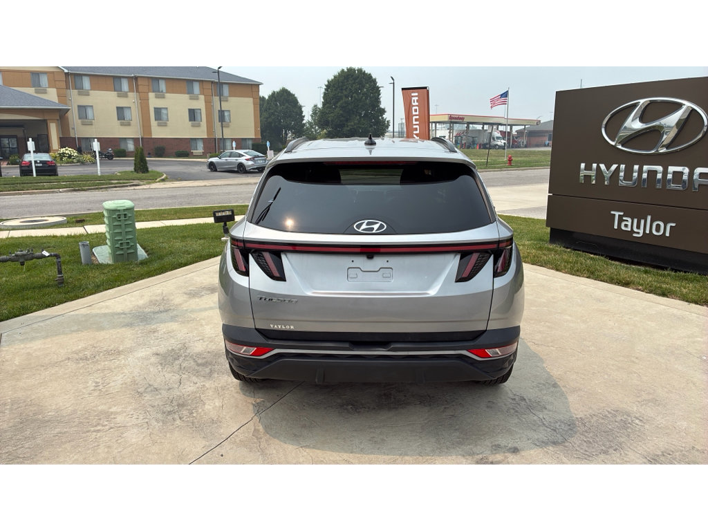 Used 2022 Hyundai Tucson SEL FWD image 4