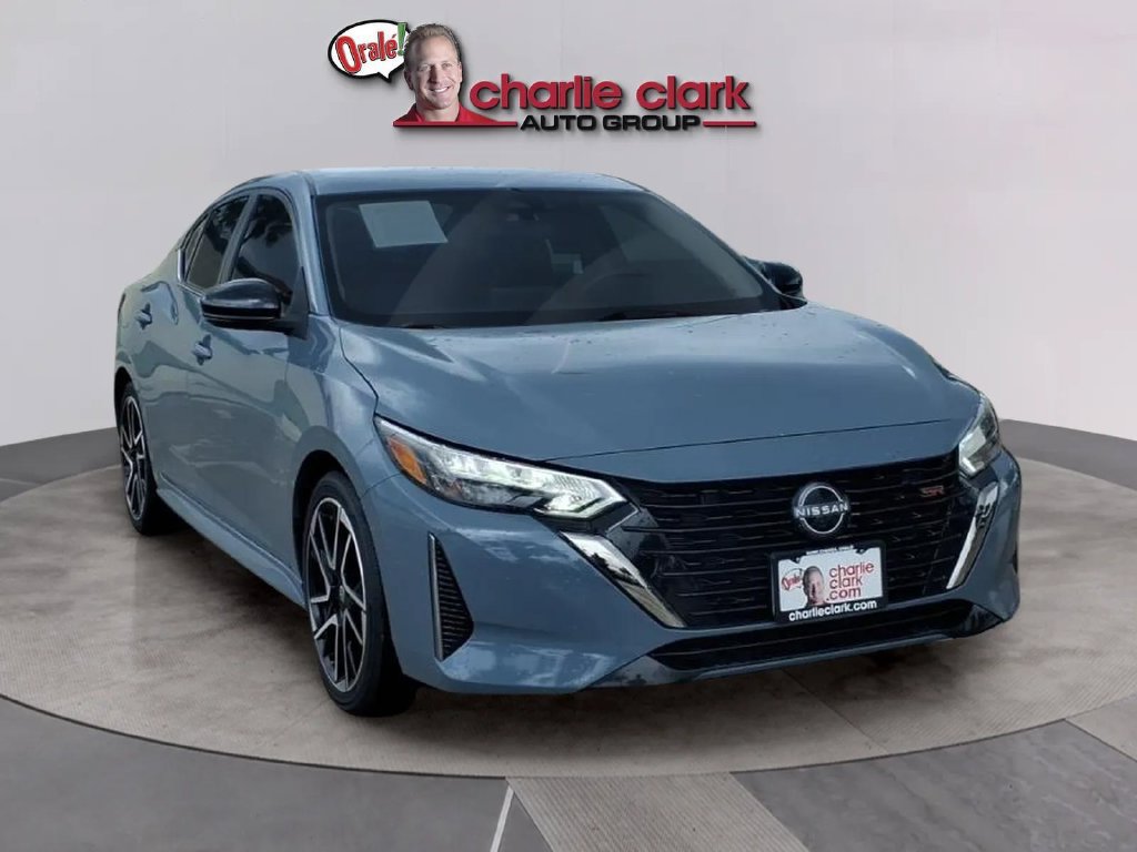 Certified 2025 Nissan Sentra SR FWD image 7