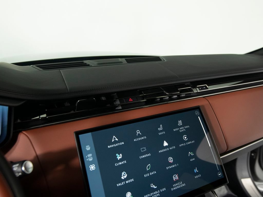 Used 2024 Land Rover Range Rover Sport AWD/4WD image 21