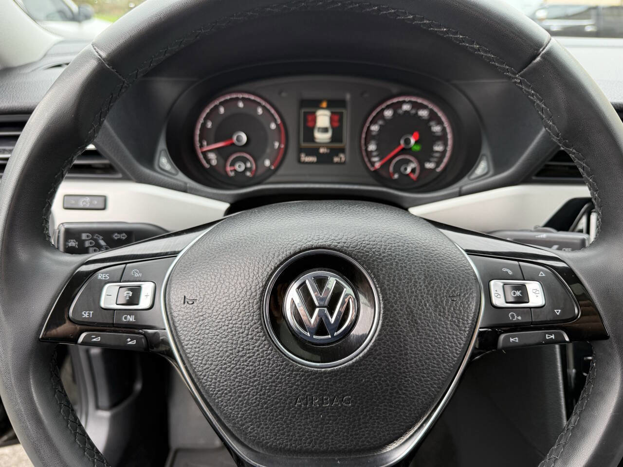 Used 2021 Volkswagen Passat 2.0T SE image 13