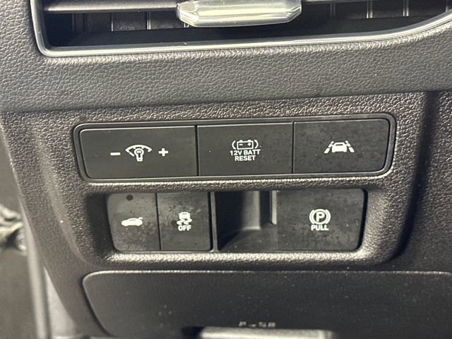 Used 2023 Hyundai Sonata Limited image 19