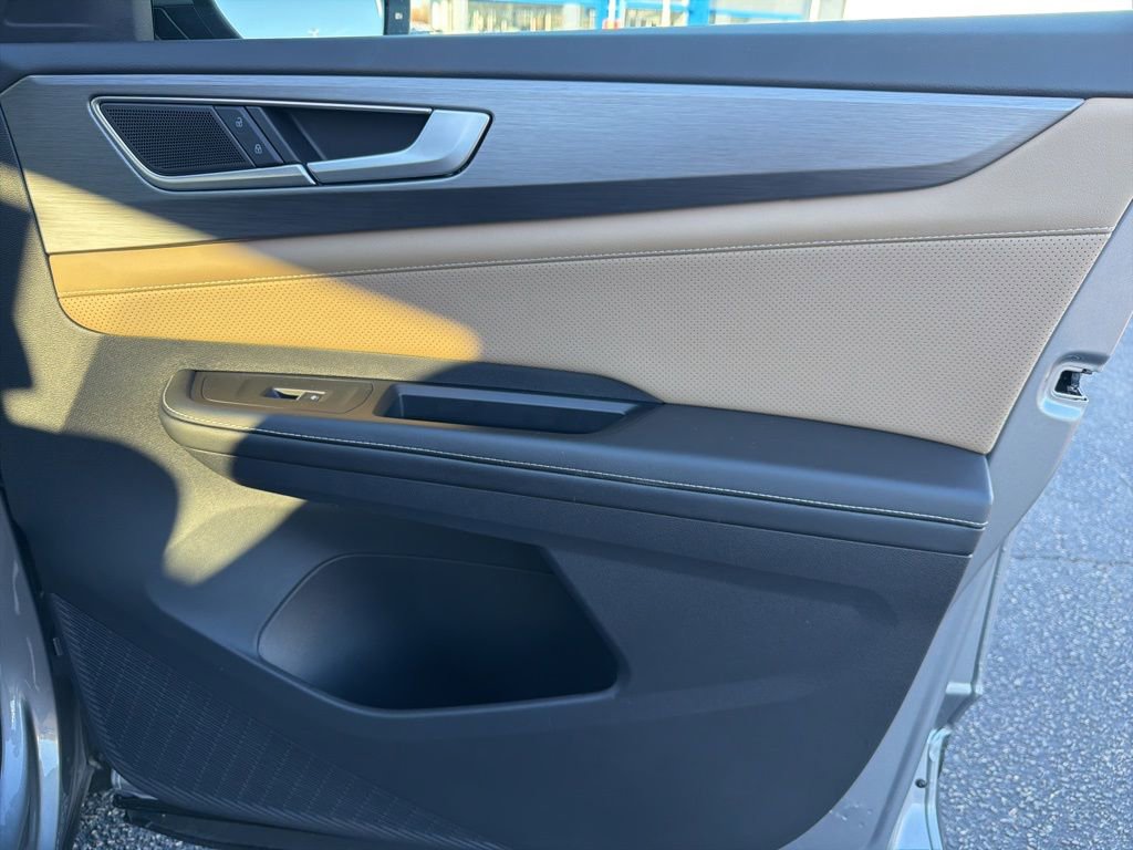 Used 2024 Volkswagen Atlas Cross Sport SE image 22