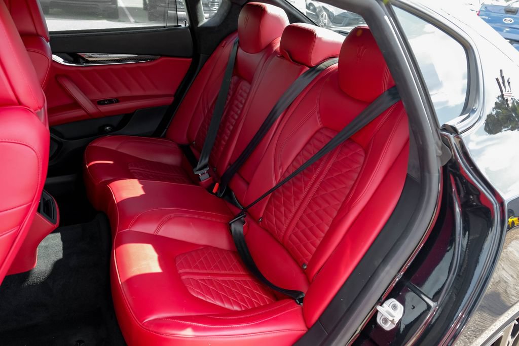 Used 2022 Maserati Quattroporte Trofeo RWD image 43