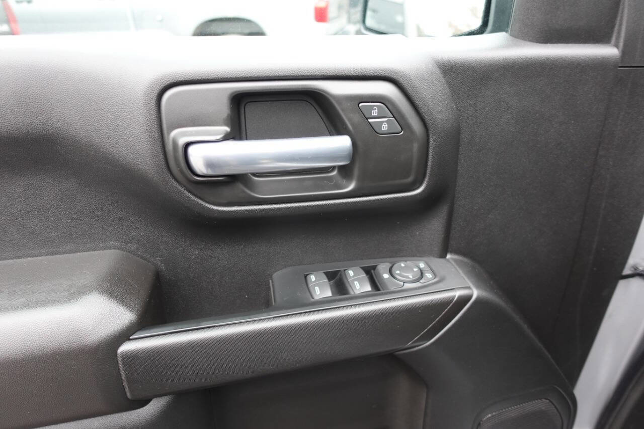 Used 2023 GMC Sierra 1500 Pro w/ Graphite Edition image 15