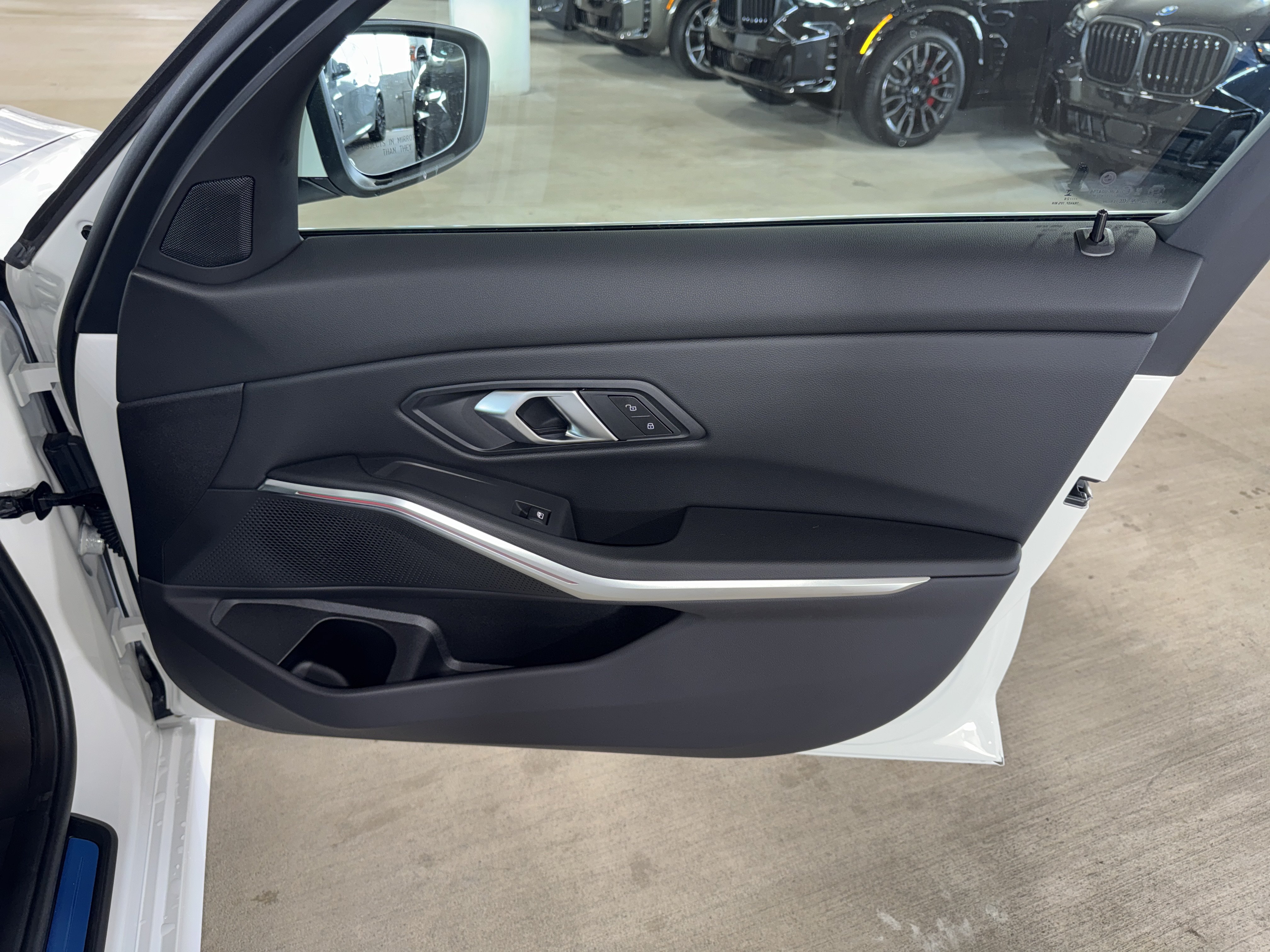 New 2026 BMW 330i Sedan w/ Convenience Package RWD image 7