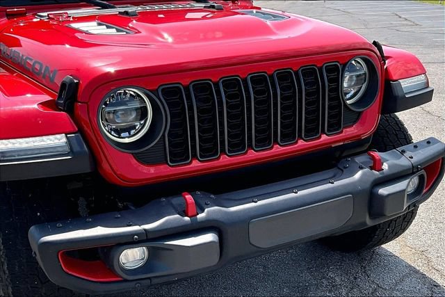 Used 2021 Jeep Wrangler Unlimited Rubicon w/ Dual Top Group AWD/4WD image 33