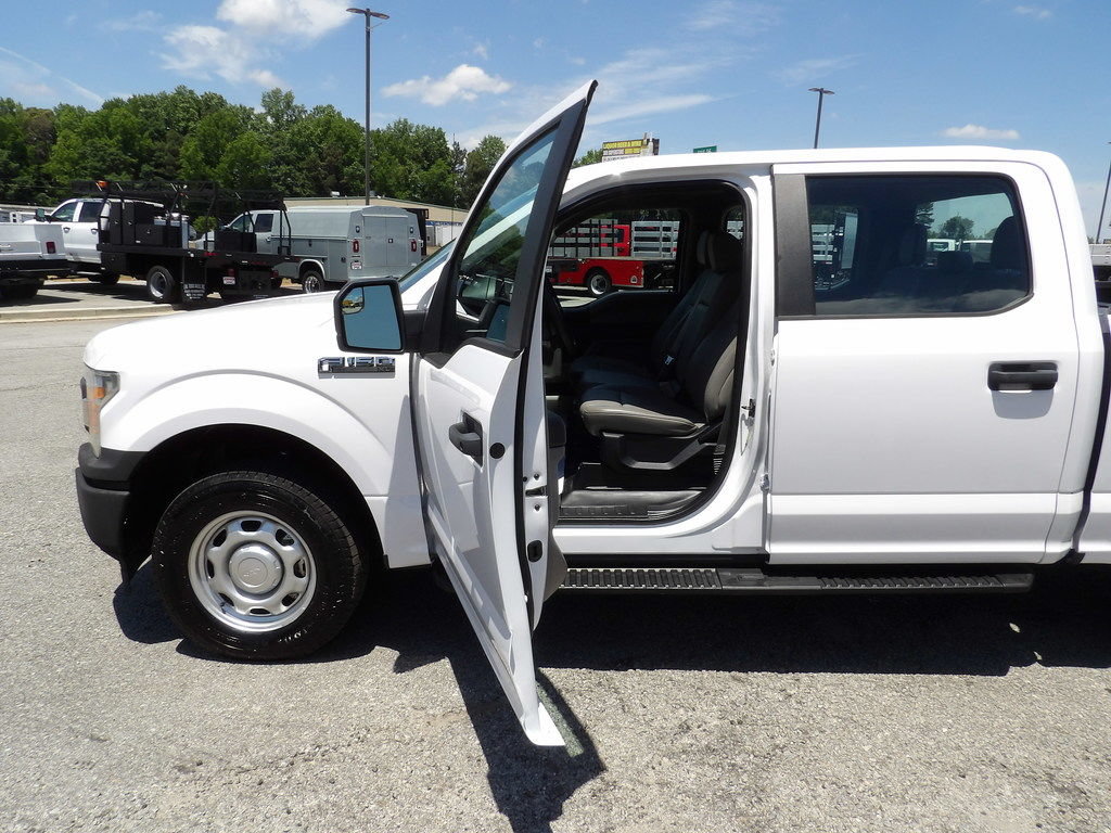 Used 2020 Ford F150 XL w/ XL Power Equipment Group AWD/4WD image 13
