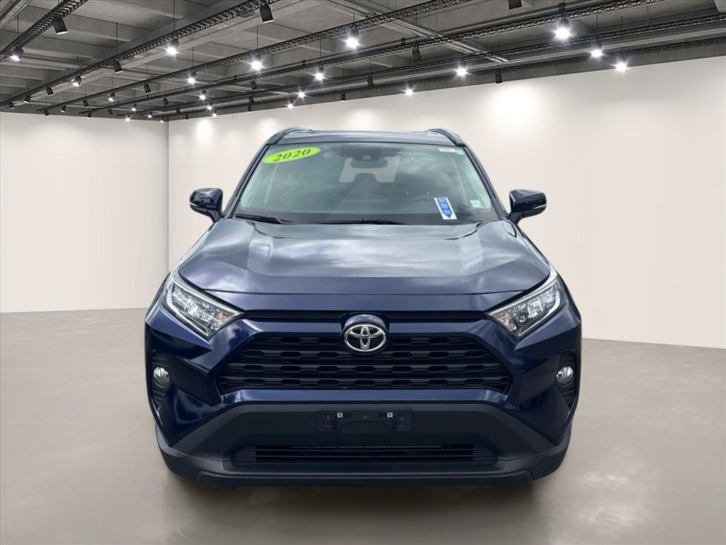 Used 2020 Toyota RAV4 XLE Premium AWD/4WD image 2
