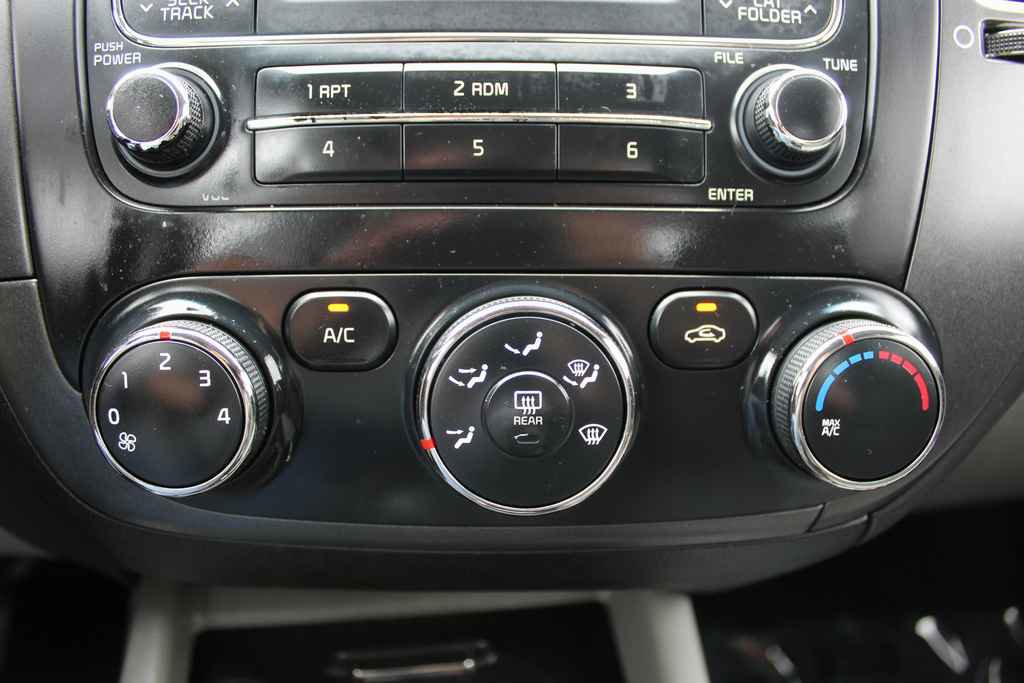 Used 2015 Kia Forte LX FWD image 18