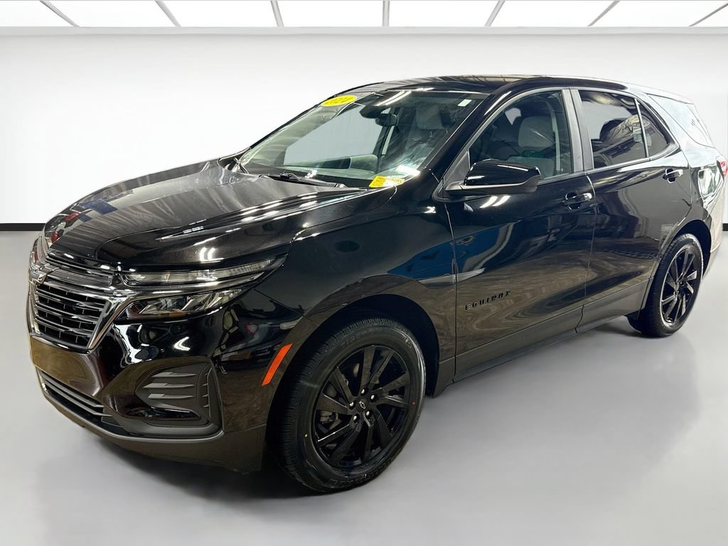 Used 2024 Chevrolet Equinox LS w/ LS Convenience Package AWD/4WD image 1