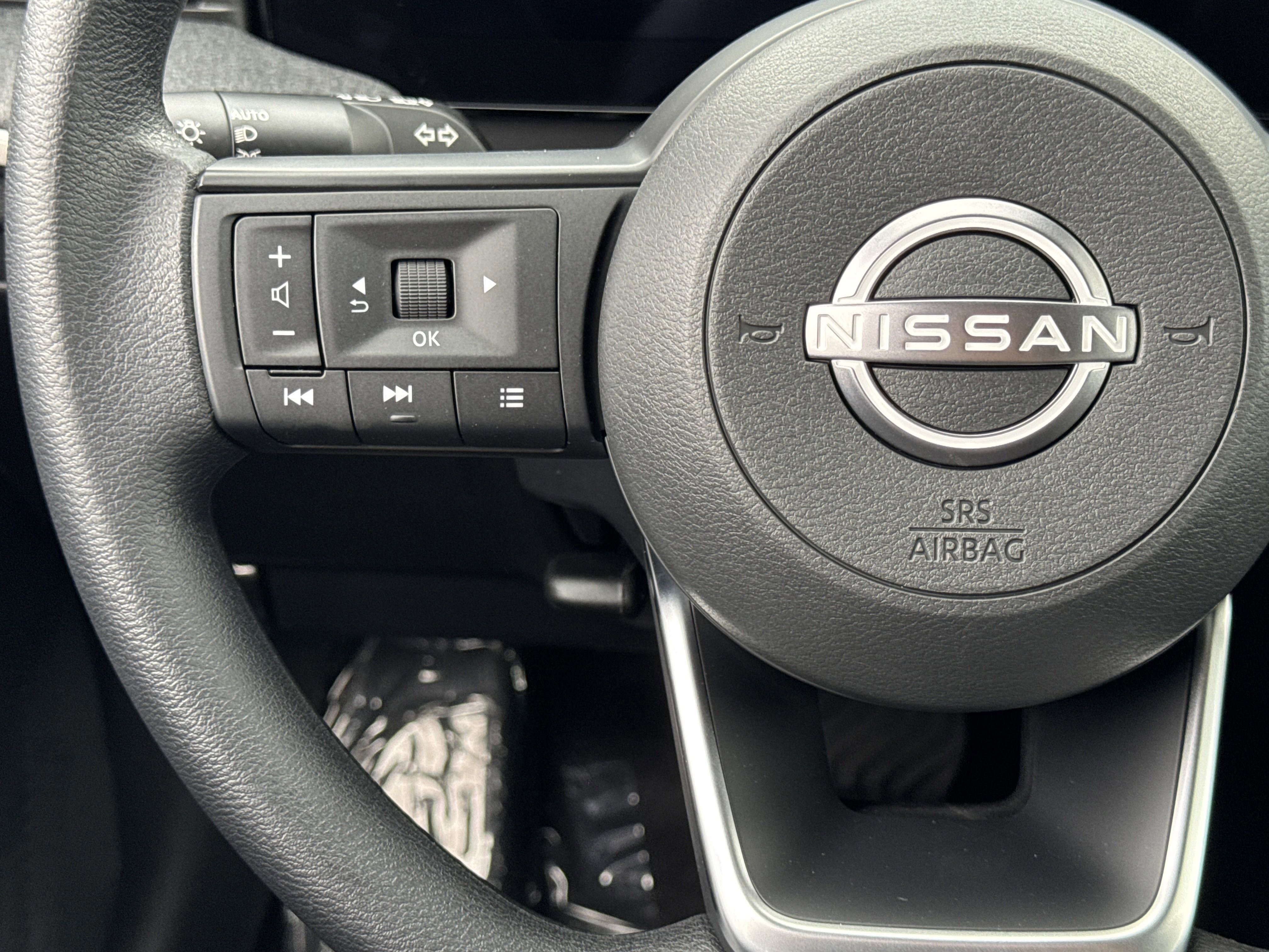 New 2025 Nissan Kicks SV w/ SV Premium Package image 15