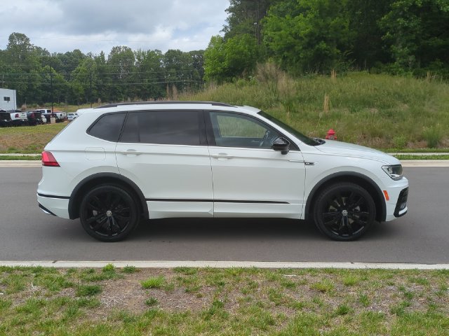 Used 2021 Volkswagen Tiguan SE AWD/4WD image 14