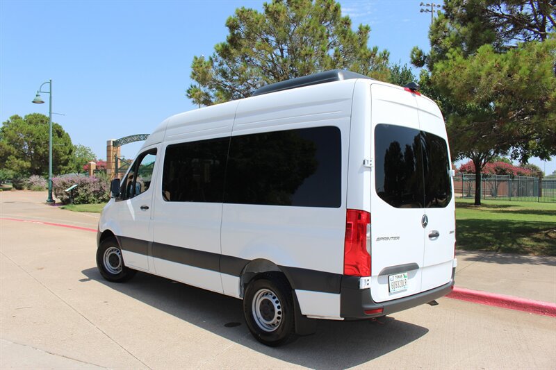 Used 2024 Mercedes-Benz Sprinter 2500 image 3