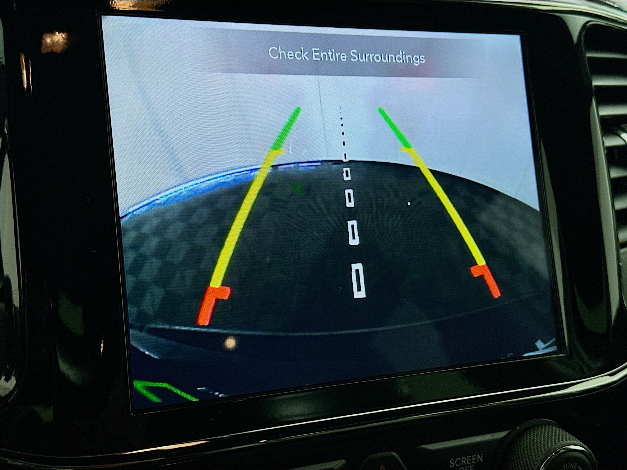 Used 2020 Jeep Grand Cherokee Limited X image 23