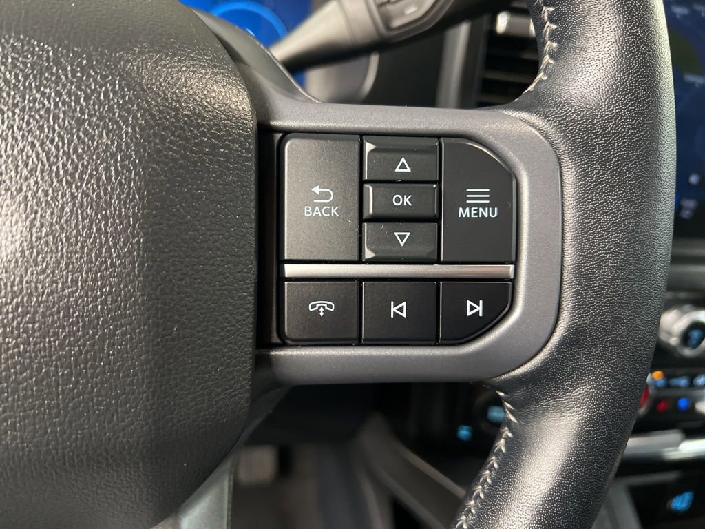 Used 2024 Ford F250 Lariat w/ Black Appearance Package image 19