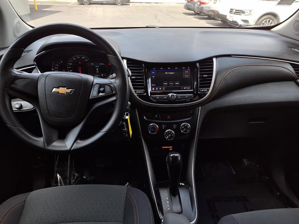 Used 2020 Chevrolet Trax LS FWD image 25