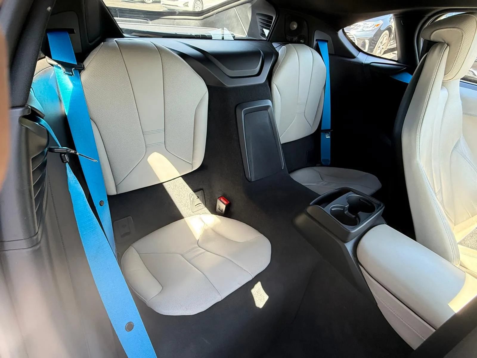 Used 2015 BMW i8 AWD/4WD image 18