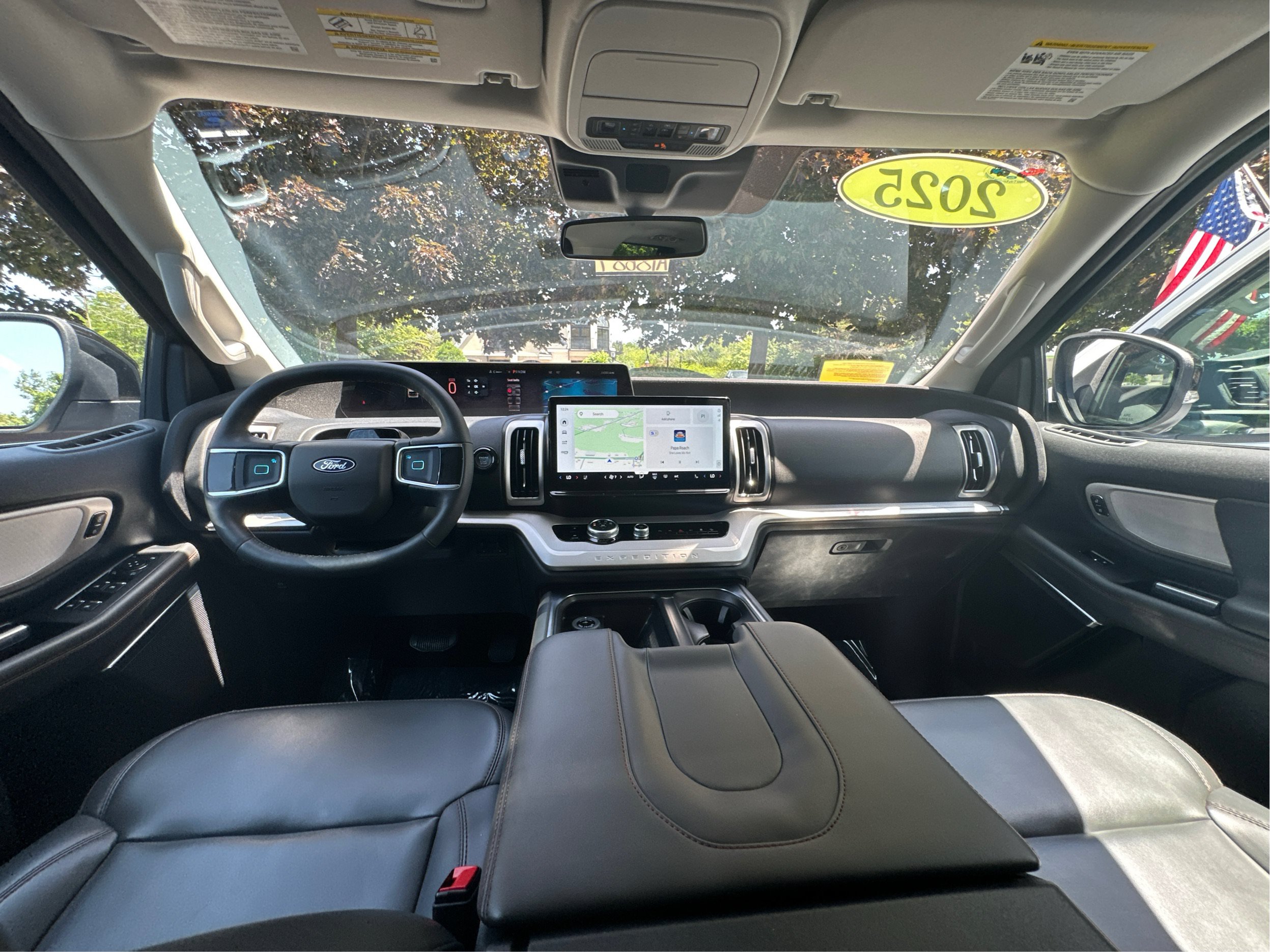 Used 2025 Ford Expedition Active AWD/4WD image 27