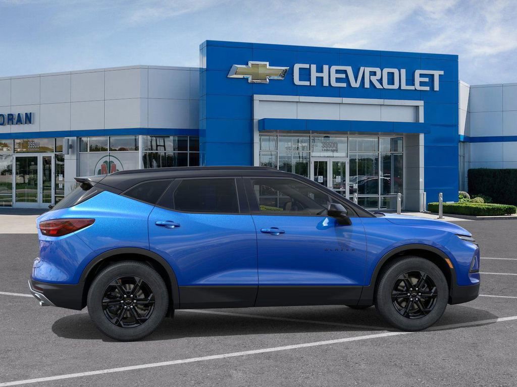New 2025 Chevrolet Blazer LT w/ Convenience Package image 5