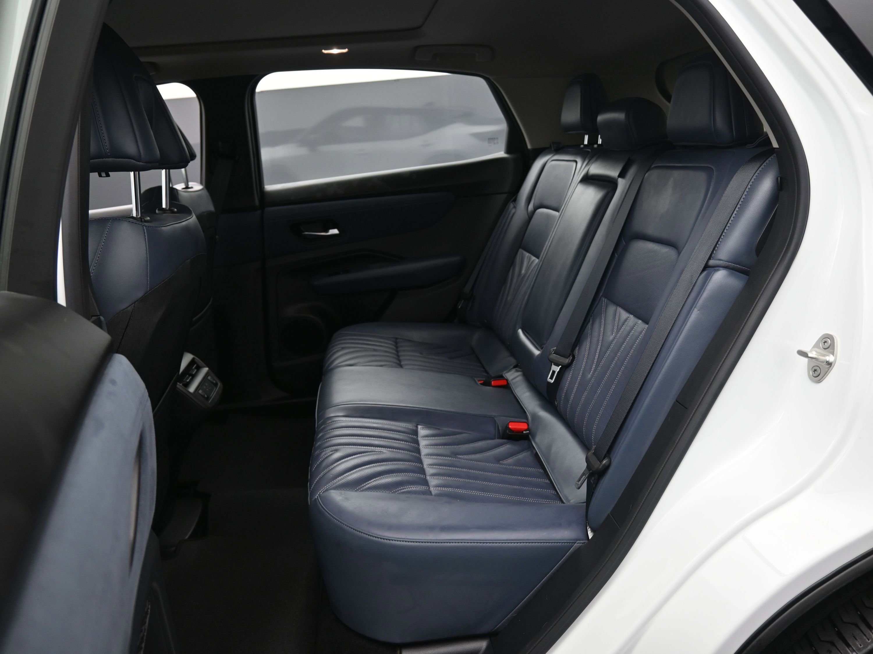 Used 2023 Nissan Ariya image 15