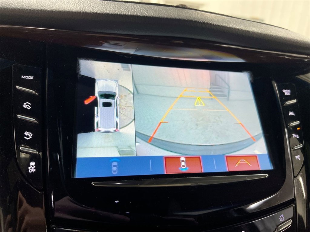 Used 2019 Cadillac Escalade ESV Premium Luxury image 15