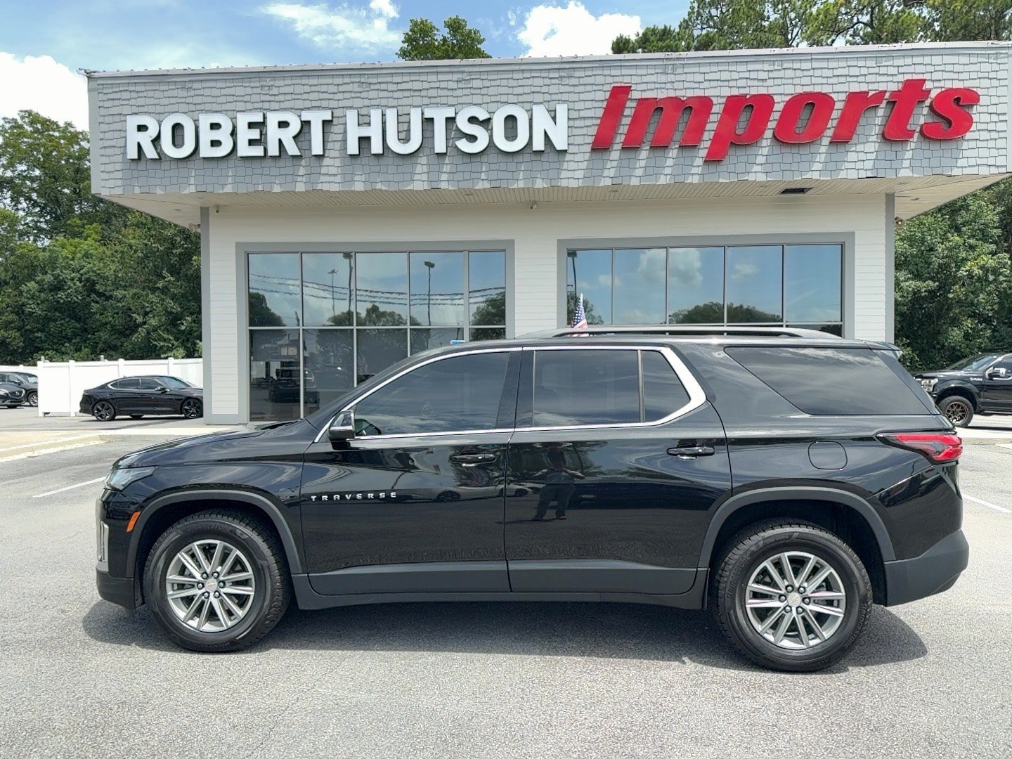 Used 2023 Chevrolet Traverse LT w/ LPO, Cargo Package